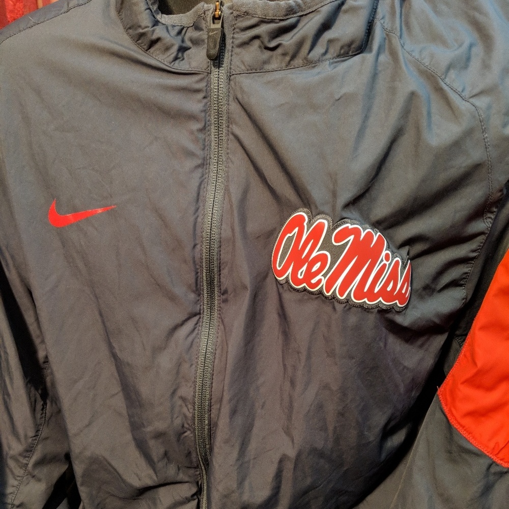 NIKE OLE MISS zip up jacket XL